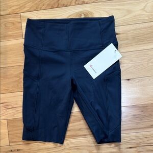 Lululemon Navy HR fast and free 10” Shorts
